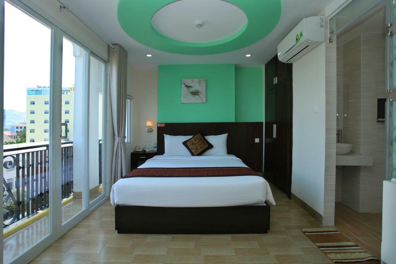 Melyna Hotel Nha Trang Exterior photo